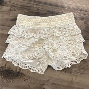 White lace layered shorts